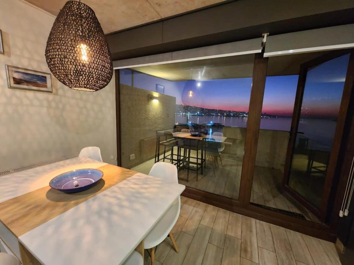 Estudio Nuevo Con Preciosa Vista Con Estacionamiento Servicio Hom Valparaíso