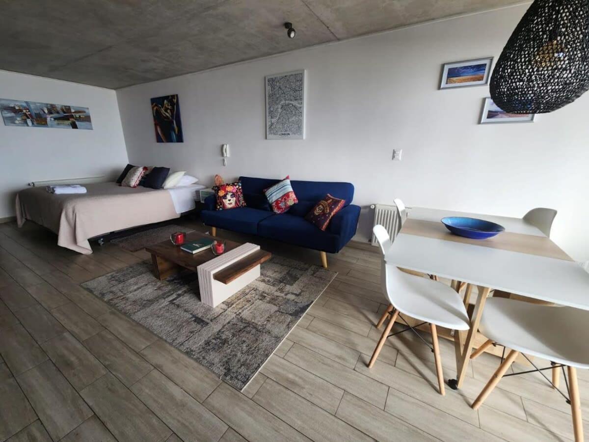 Estudio Nuevo Con Preciosa Vista Con Estacionamiento Servicio Hom Apartamento