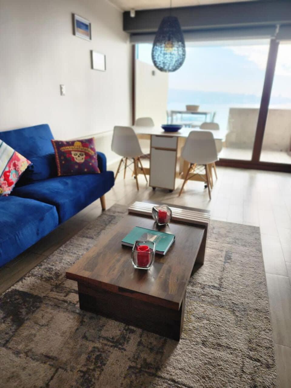 Estudio Nuevo Con Preciosa Vista Con Estacionamiento Servicio Hom Valparaíso