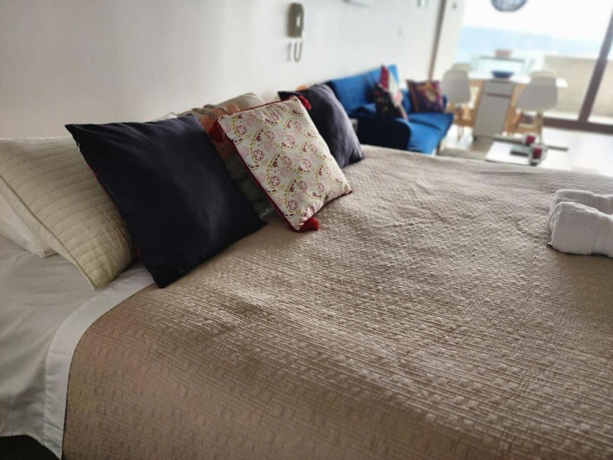 Estudio Nuevo Con Preciosa Vista Con Estacionamiento Servicio Hom *